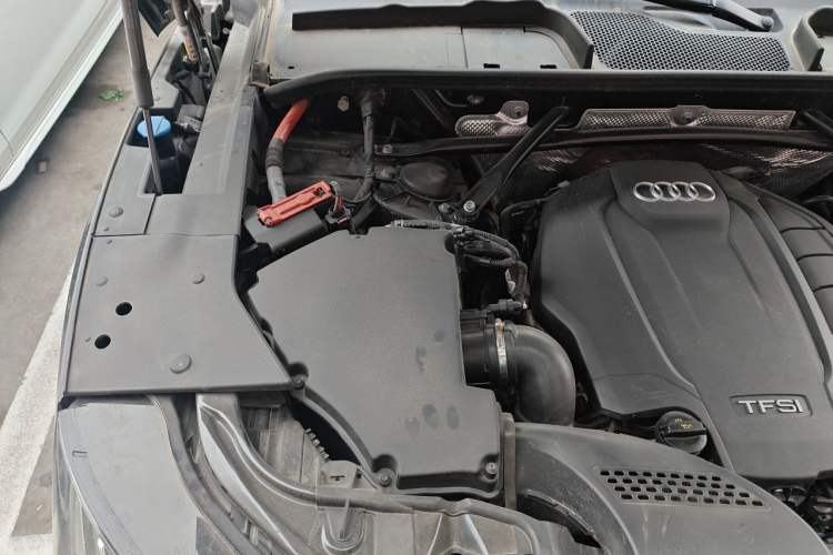 Used Audi Q5L 2022 40T Fashionable and Dynamic Model Engine Bay Right