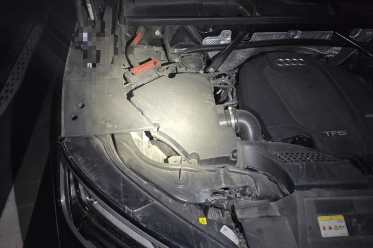 Used Audi Q5L 2022 40T Luxury Dynamic Model Engine Bay Right