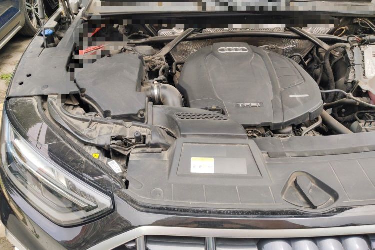 Used Audi Q5L 2022 40T Luxury Elegant Model Engine Bay Right