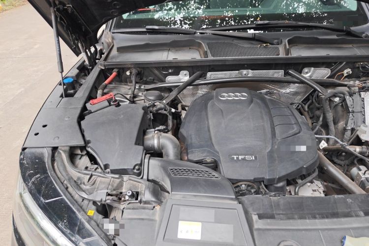 Used Audi Q5L 2022 40T Luxury Dynamic Model Engine Bay Right