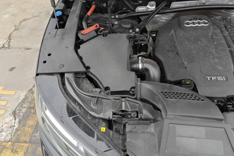 Used Audi Q5L 2022 40T Fashionable and Dynamic Model Engine Bay Right