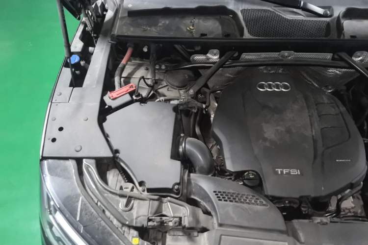 Used Audi Q5L 2022 Updated 45T Luxury Dynamic Version Engine Bay Right