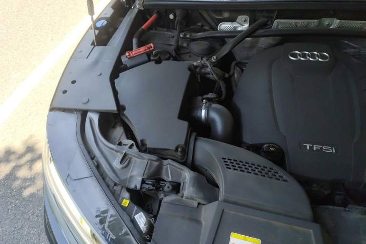 Used Audi Q5L 2022 40T Luxury Dynamic Model Engine Bay Right