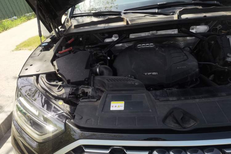Used Audi Q5L 2022 40T Fashionable and Dynamic Model Engine Bay Right