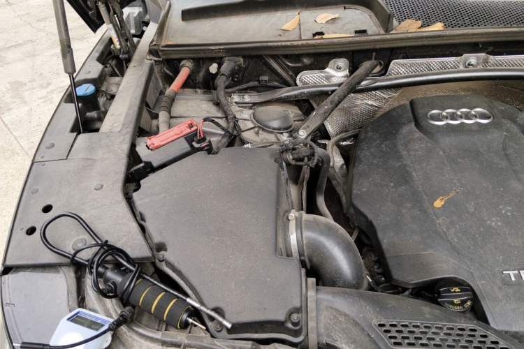 Used Audi Q5L 2022 Updated 45T Luxury Dynamic Version Engine Bay Right