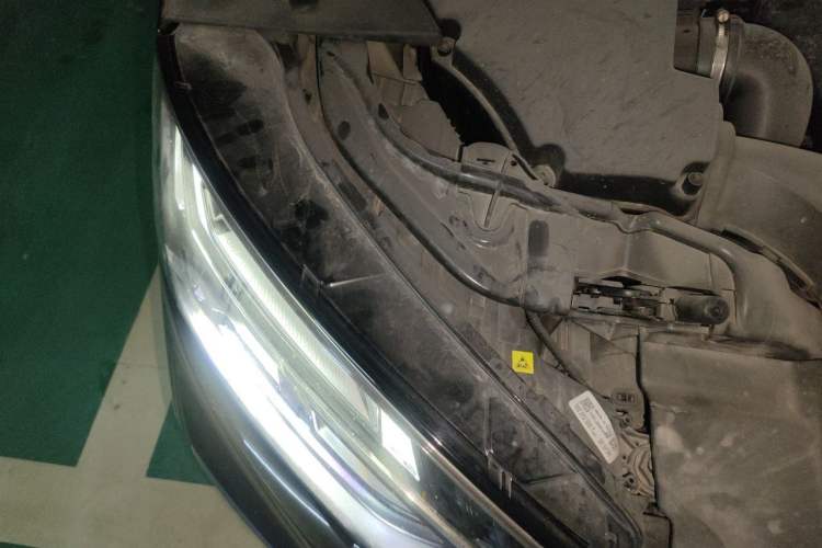 Used Audi Q5L 2022 40T Luxury Dynamic Model Engine Bay Right