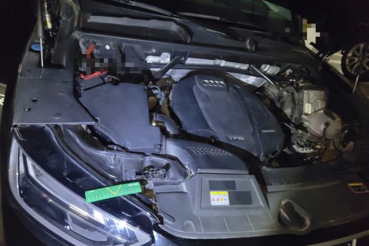 Used Audi Q5L 2022 45T Luxury Elegant Model Engine Bay Right