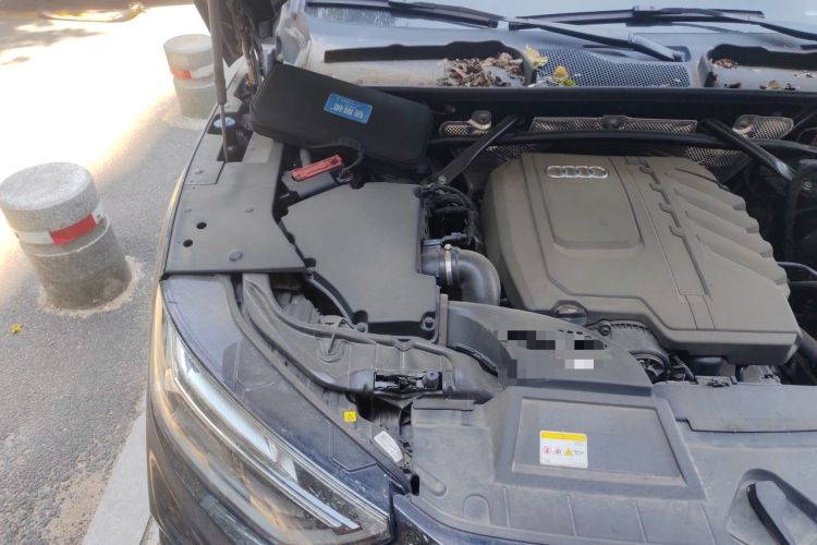 Used Audi Q5L 2022 Updated 40T Luxury Dynamic Edition Engine Bay Right