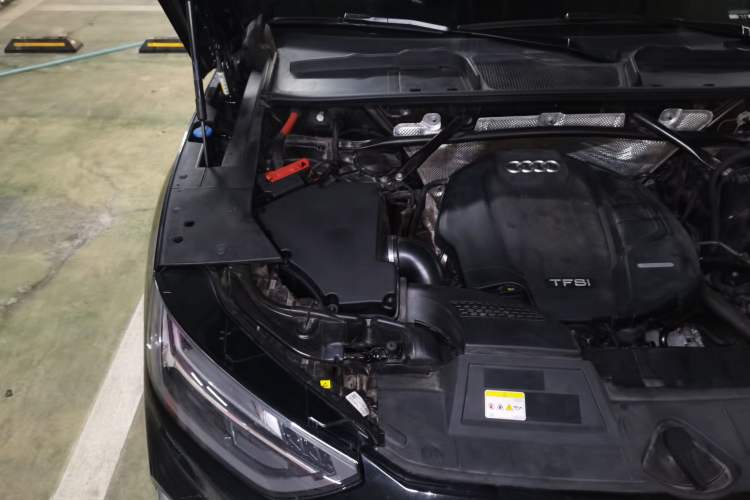Used Audi Q5L 2022 45T Luxury Dynamic Model Engine Bay Right