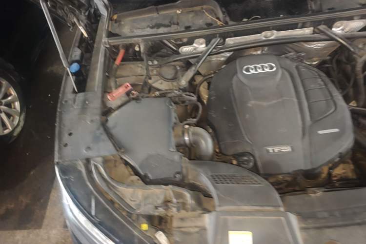 Used Audi Q5L 2022 Updated 40T Luxury Dynamic Edition Engine Bay Right