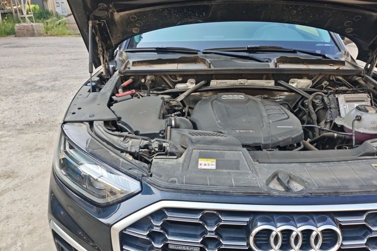 Used Audi Q5L 2022 40T Fashionable and Dynamic Model Engine Bay Right
