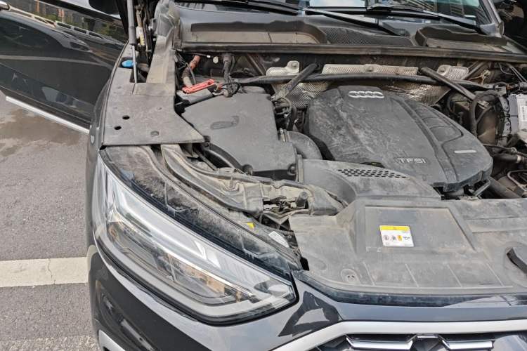 Used Audi Q5L 2022 Updated 45T Luxury Dynamic Version Engine Bay Right