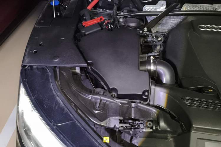 Used Audi Q5L 2022 40T Luxury Dynamic Model Engine Bay Right