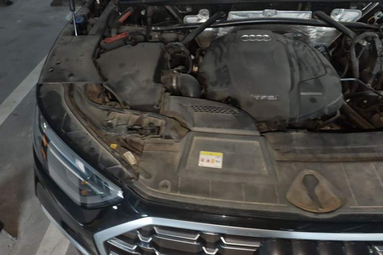 Used Audi Q5L 2022 40T Luxury Dynamic Model Engine Bay Right