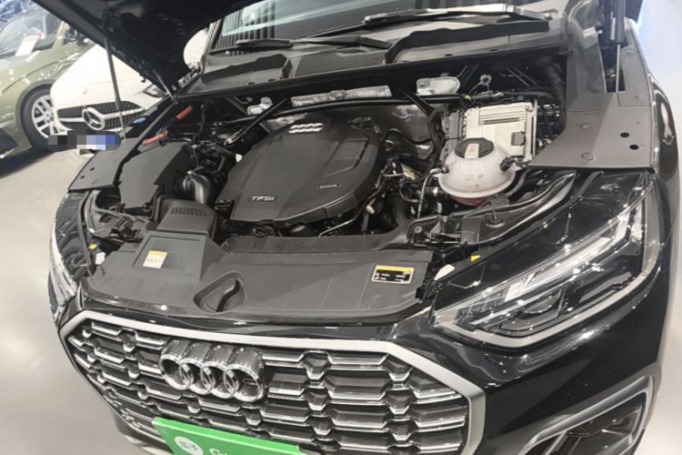 Used Audi Q5L 2022 Updated 40T Luxury Dynamic Edition Engine Bay