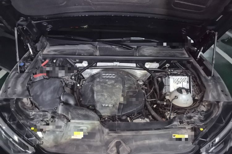 Used Audi Q5L 2022 45T Luxury Dynamic Model Engine Bay