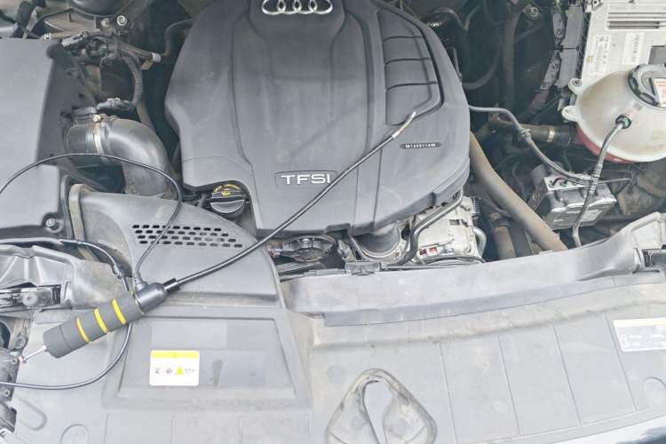 Used Audi Q5L 2022 40T Fashionable and Dynamic Model Engine Bay