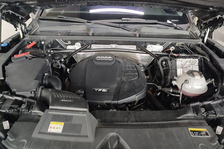 Used Audi Q5L 2022 Updated Version 45T Luxury Prestige Edition Engine Bay