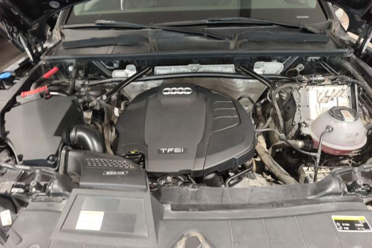 Used Audi Q5L 2022 Updated 45T Luxury Dynamic Version Engine Bay