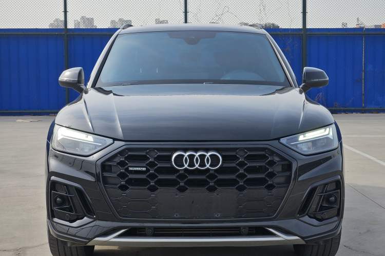 Used Audi Q5L 2022 40T Fashionable and Dynamic Model Exterior 1