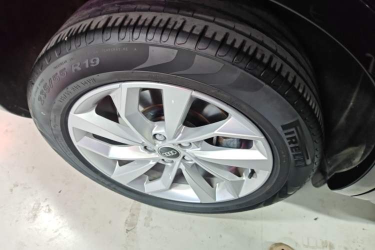 Used Audi Q5L 2022 40T Luxury Dynamic Model Exterior 2