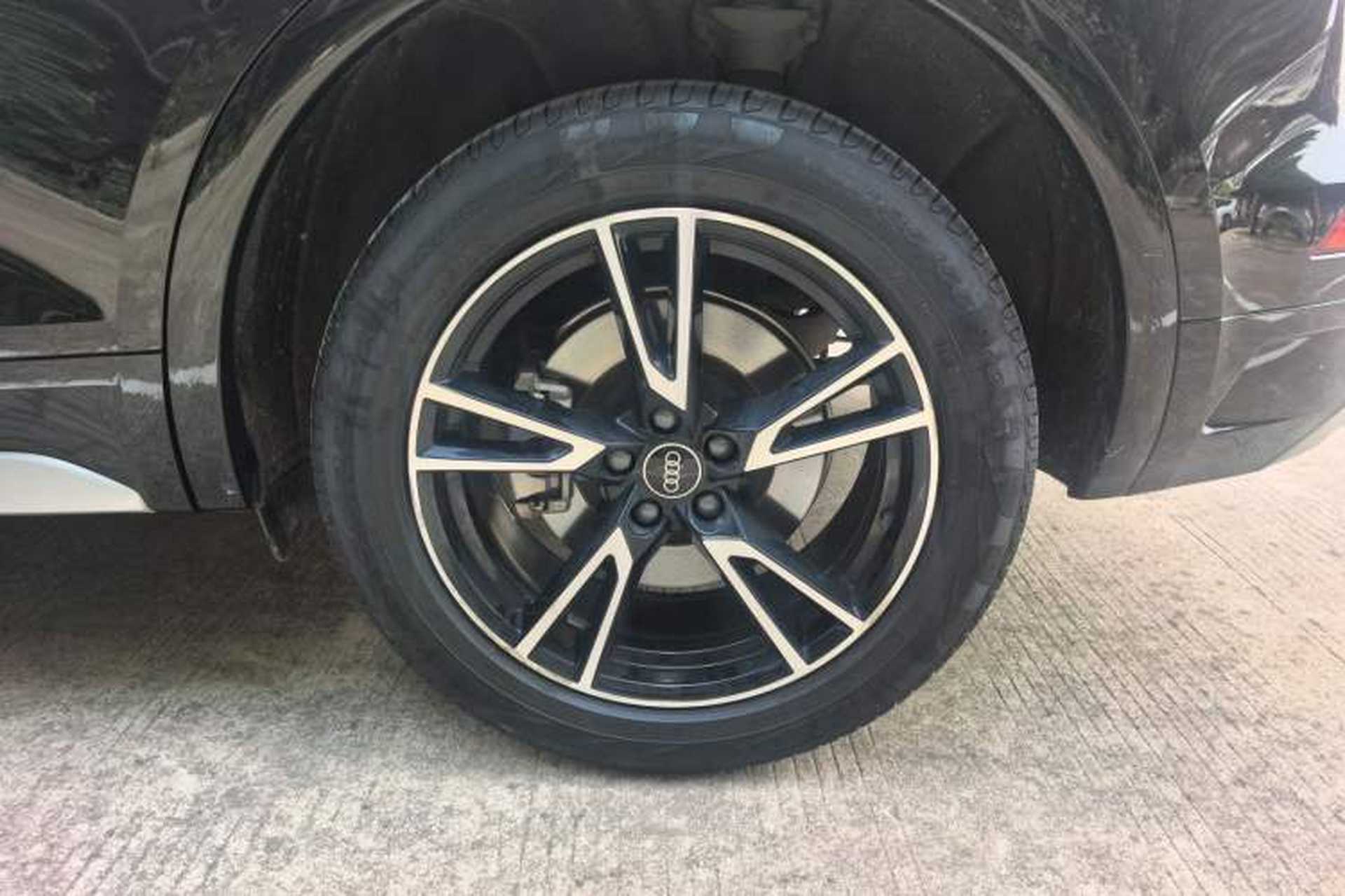 Used Audi Q5L 2022 40T Fashionable and Dynamic Model Exterior 2