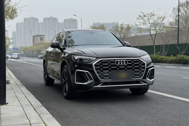 Used Audi Q5L 2022 40T Fashionable and Dynamic Model Exterior 2