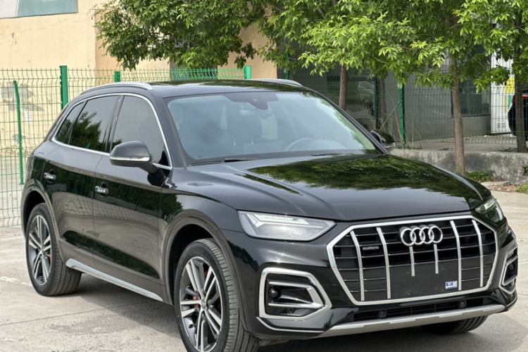 Used Audi Q5L 2022 40T Fashionable and Elegant Model Exterior 2