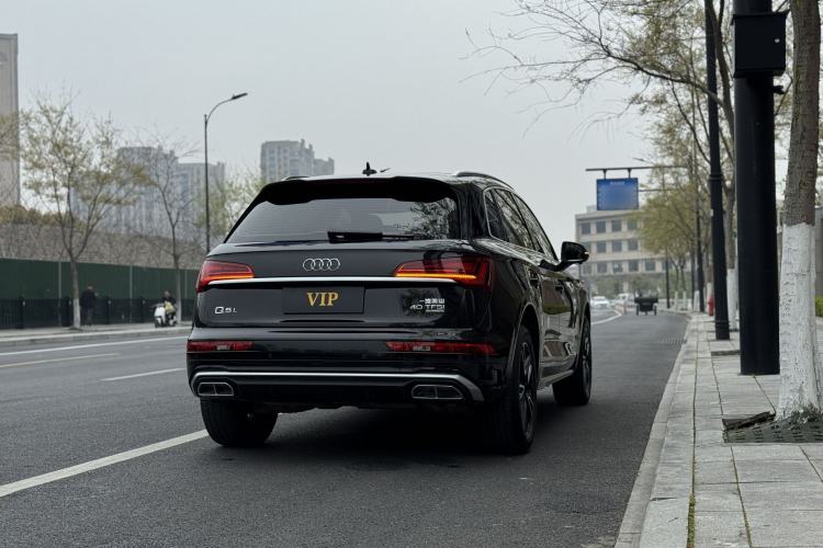 Used Audi Q5L 2022 40T Fashionable and Dynamic Model Exterior 3
