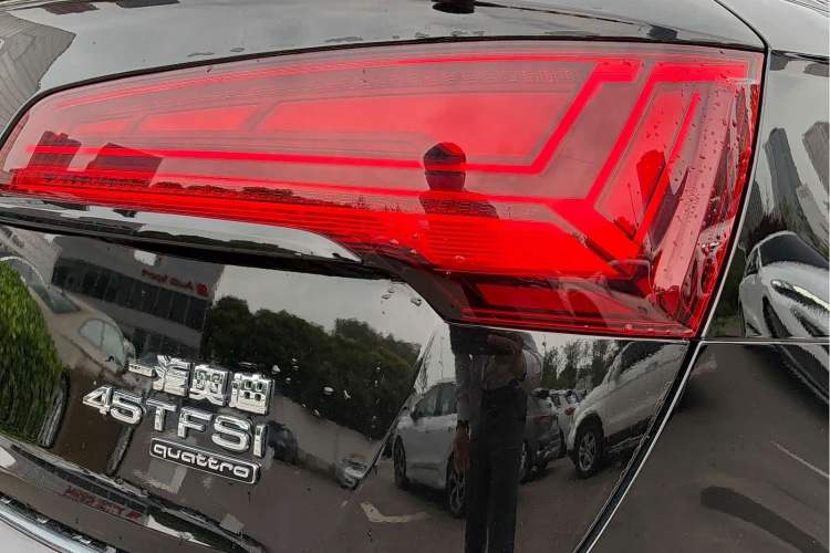 Used Audi Q5L 2022 Updated 45T Luxury Dynamic Version Exterior 4