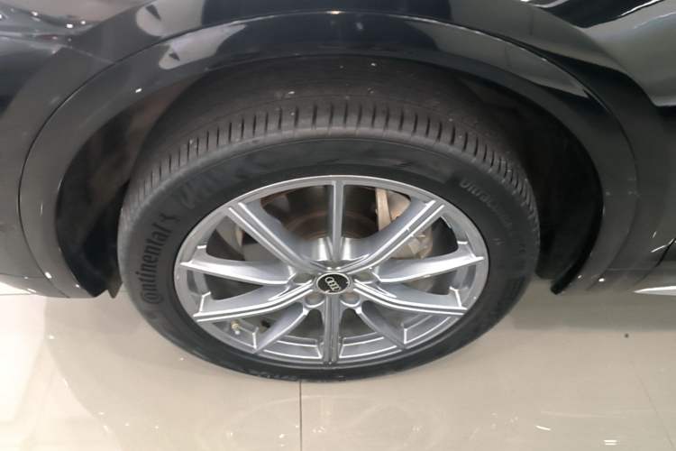 Used Audi Q5L 2022 Updated 45T Luxury Dynamic Version Exterior 4