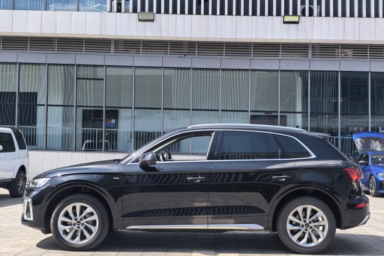 Used Audi Q5L 2022 40T Luxury Dynamic Model Exterior 4