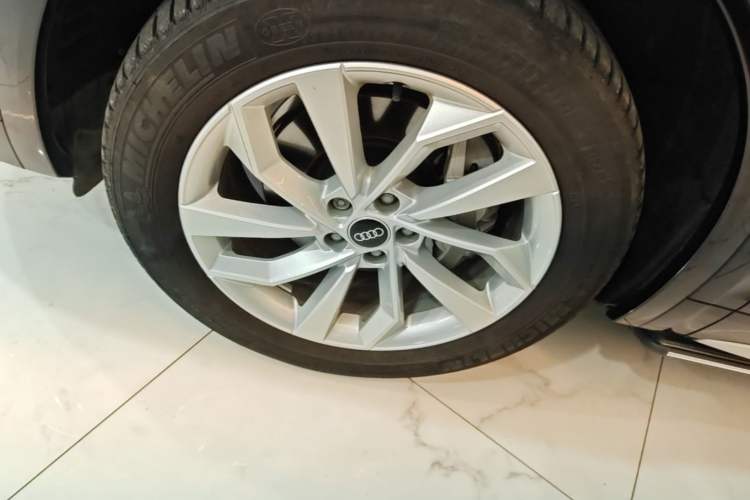 Used Audi Q5L 2022 Updated 40T Luxury Dynamic Edition Exterior 4