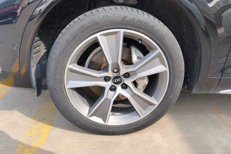 Used Audi Q5L 2022 45T Luxury Dynamic Model Exterior 4