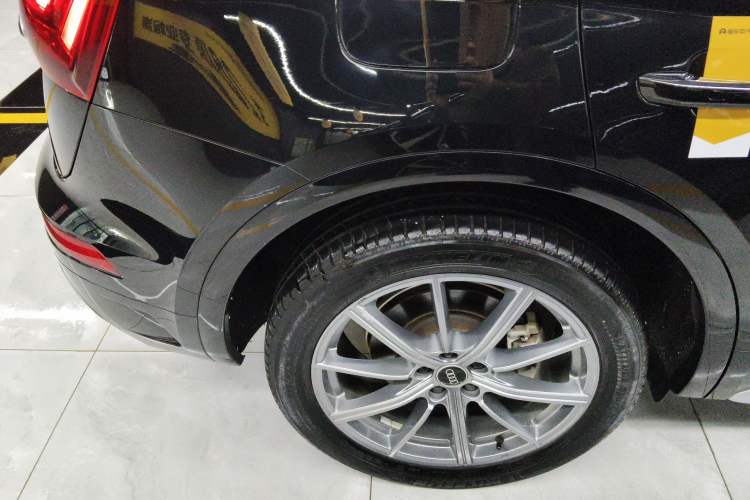 Used Audi Q5L 2022 40T Fashionable and Dynamic Model Exterior 5