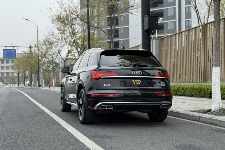 Used Audi Q5L 2022 40T Fashionable and Dynamic Model Exterior 5