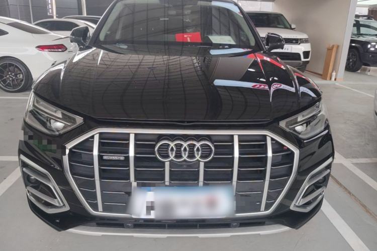 Used Audi Q5L 2022 40T Fashionable and Elegant Model Front