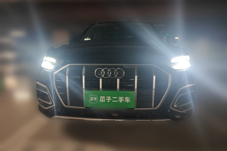 Used Audi Q5L 2022 40T Fashionable and Elegant Model Front