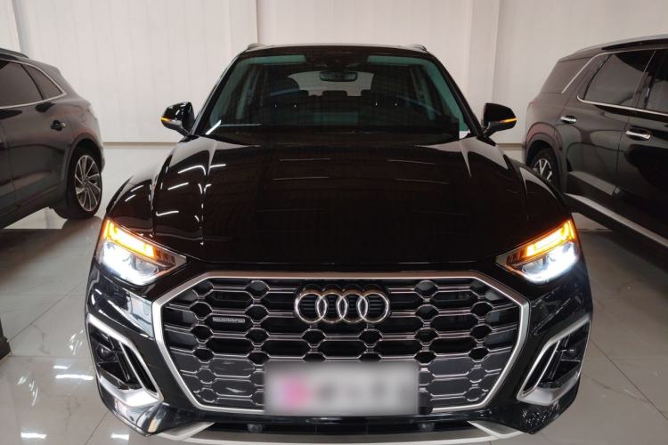 Used Audi Q5L 2022 40T Fashionable and Dynamic Model Front