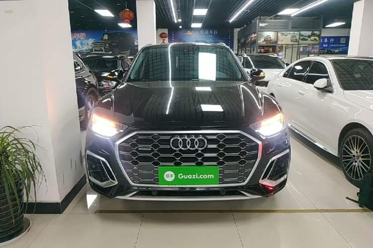 Used Audi Q5L 2022 Updated 45T Luxury Dynamic Version Front