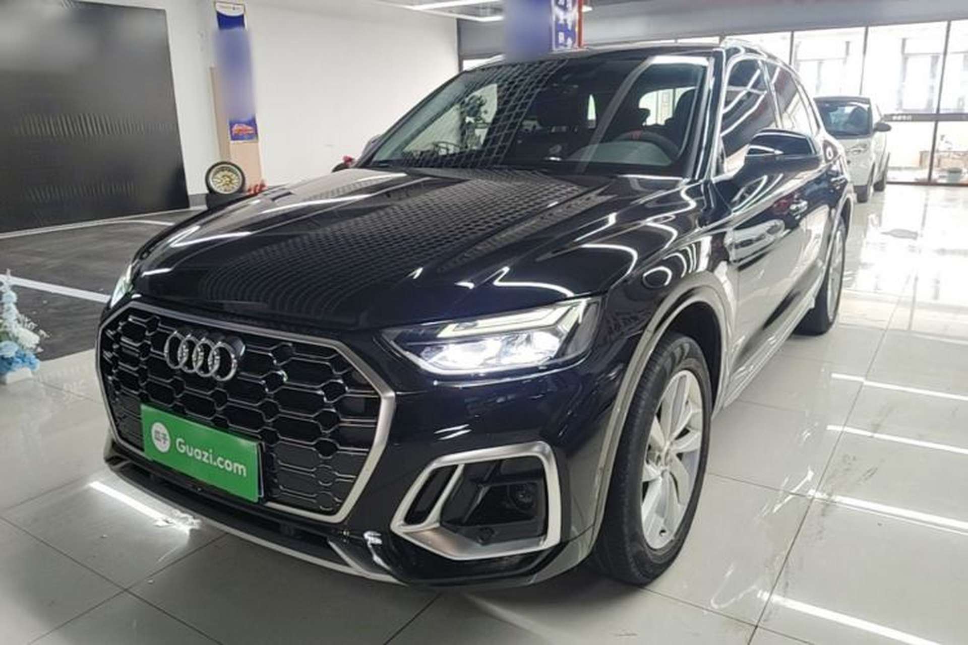 Used Audi Q5L 2022 40T Luxury Dynamic Model Front Left 45 Deg