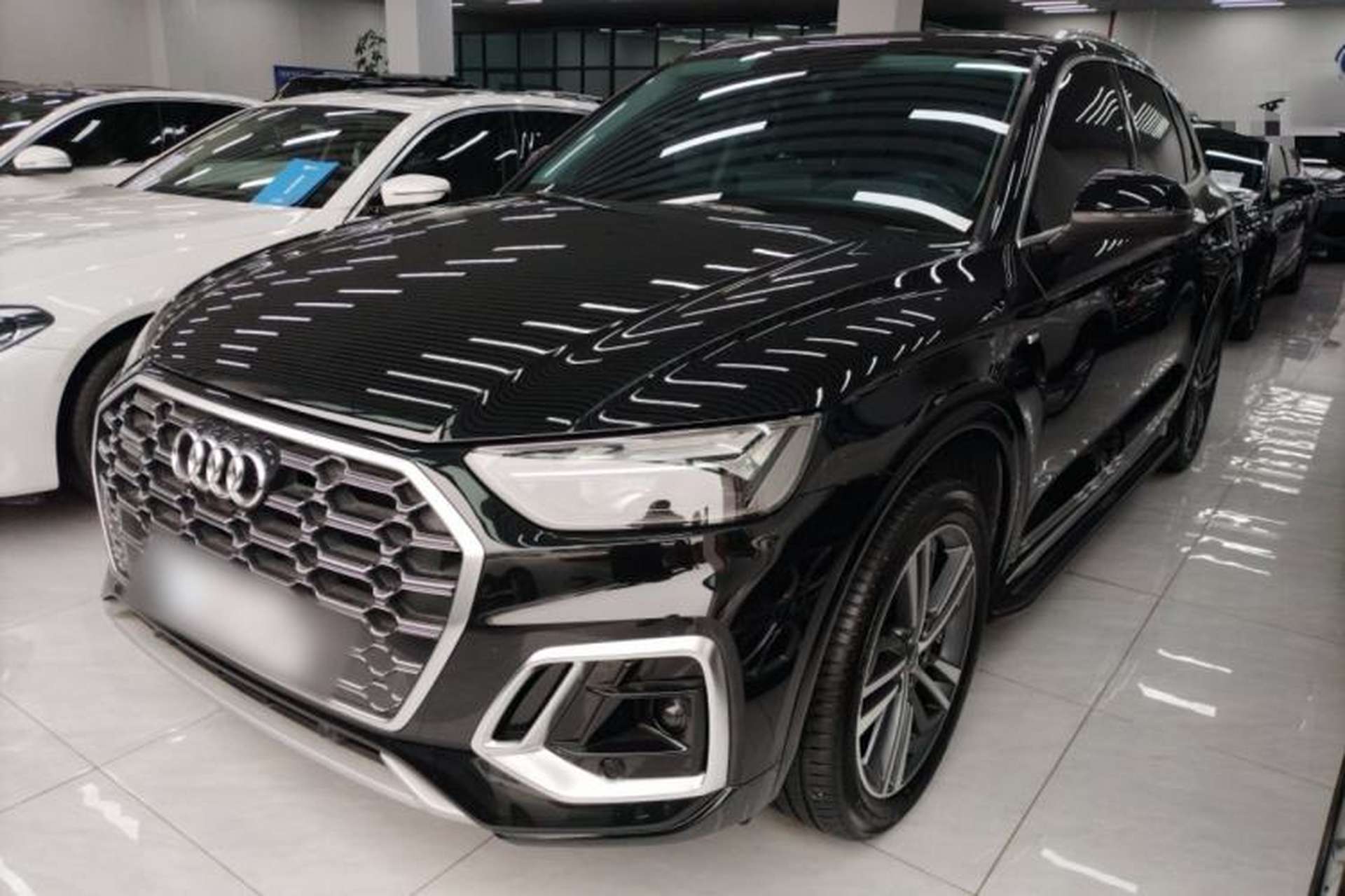 Used Audi Q5L 2022 40T Fashionable and Dynamic Model Front Left 45 Deg