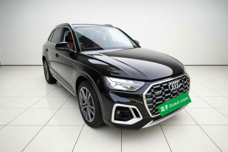 Used Audi Q5L 2022 Updated 45T Luxury Dynamic Version Front Right 45 Deg