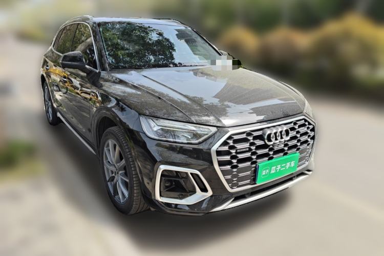 Used Audi Q5L 2022 Updated 45T Luxury Dynamic Version Front Right 45 Deg