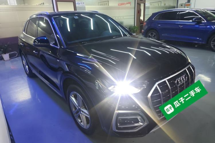 Used Audi Q5L 2022 40T Fashionable and Elegant Model Front Right 45 Deg