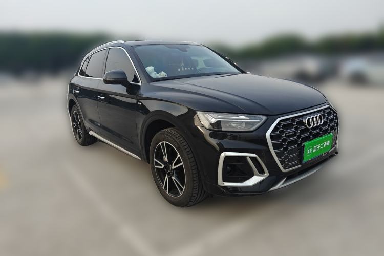 Used Audi Q5L 2022 40T Fashionable and Dynamic Model Front Right 45 Deg