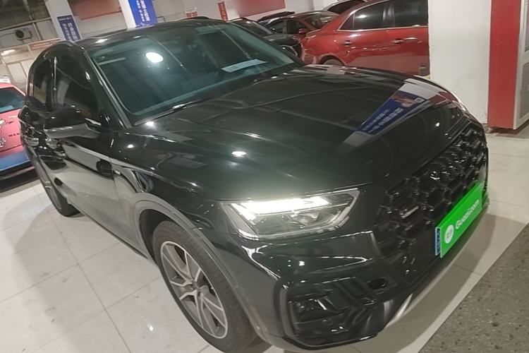Used Audi Q5L 2022 Updated 45T Luxury Dynamic Version Front Right 45 Deg