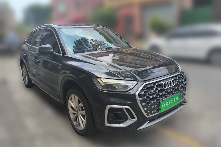 Used Audi Q5L 2022 40T Luxury Dynamic Model Front Right 45 Deg