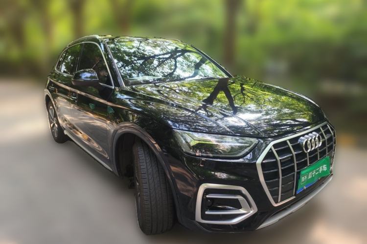 Used Audi Q5L 2022 40T Luxury Elegant Model Front Right 45 Deg