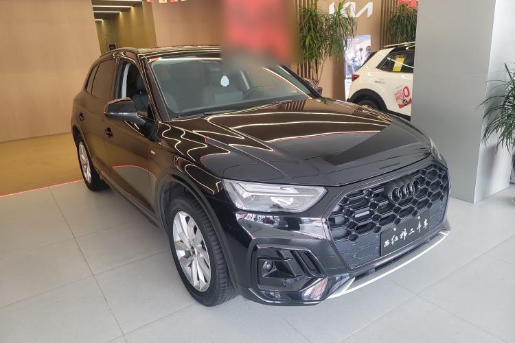 Used Audi Q5L 2022 40T Luxury Dynamic Model Front Right 45 Deg